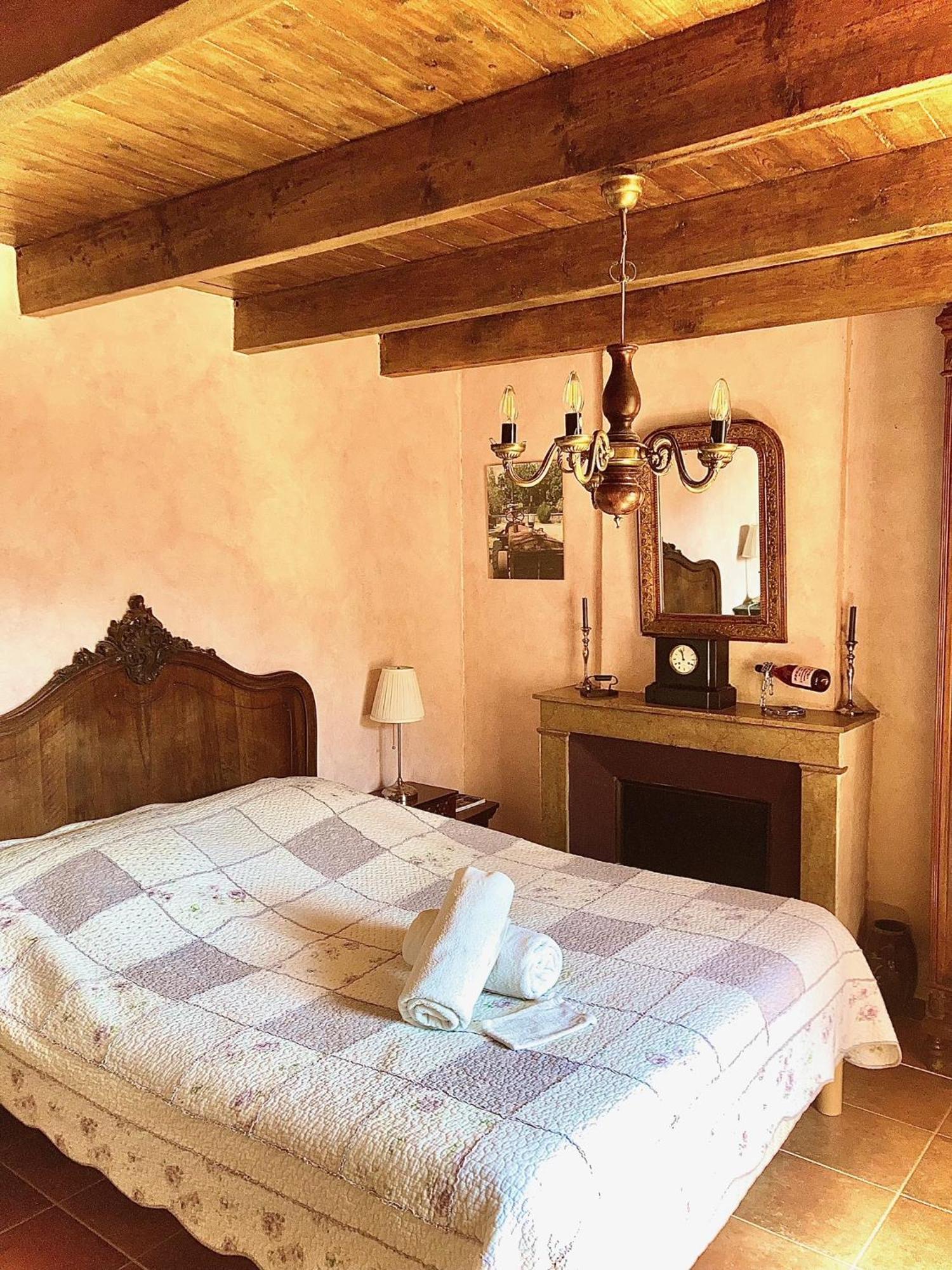 Domaine De Cousignac Bed and Breakfast Bourg-Saint-Andéol Buitenkant foto