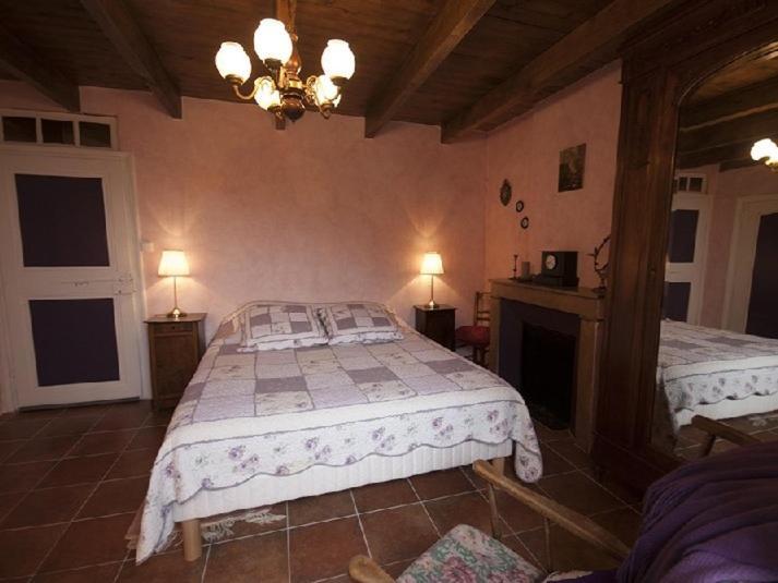 Domaine De Cousignac Bed and Breakfast Bourg-Saint-Andéol Buitenkant foto